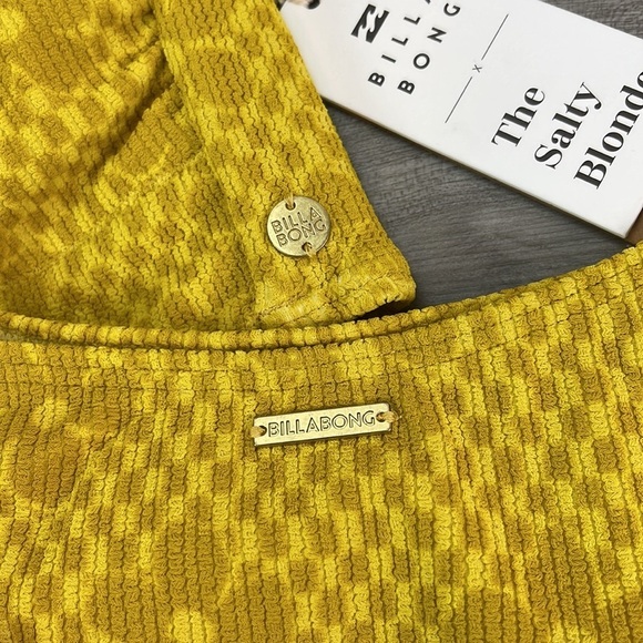 ☀️BILLABONG☀️ Salty Blonde Made Ya Look Knot Bandeau MADE YA LOOK HIKE BIKINI - Picture 10 of 17